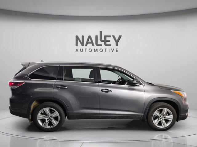used 2016 Toyota Highlander car, priced at $22,328