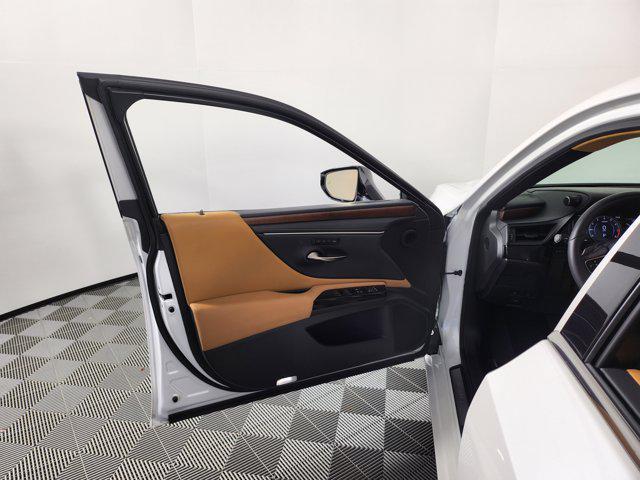 used 2024 Lexus ES 350 car, priced at $42,968