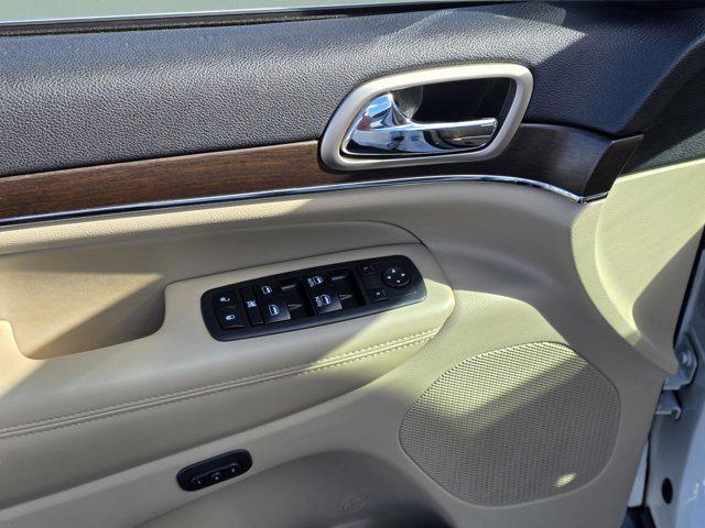 used 2017 Jeep Grand Cherokee car, priced at $12,688