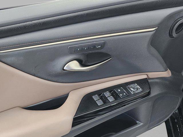 used 2023 Lexus ES 350 car, priced at $36,633