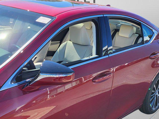 new 2025 Lexus ES 350 car, priced at $48,935