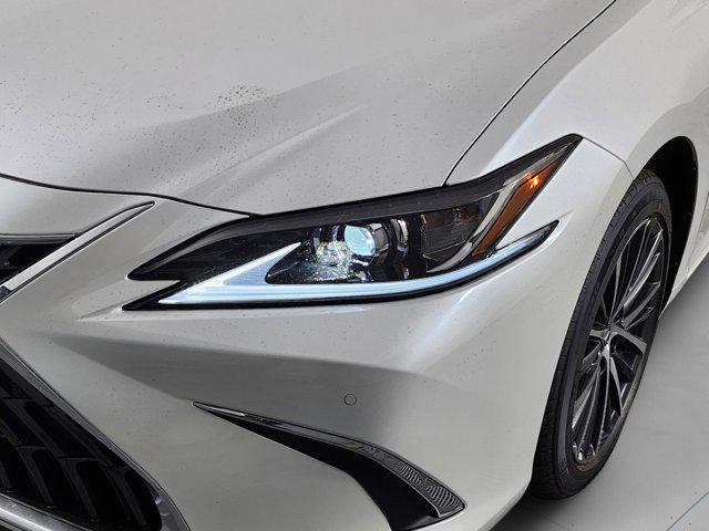 new 2025 Lexus ES 350 car, priced at $48,340