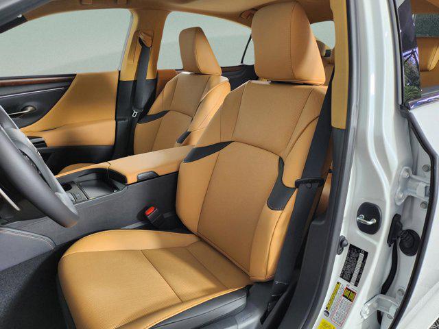 new 2025 Lexus ES 350 car, priced at $48,340