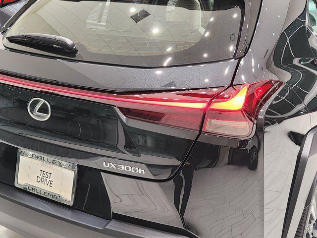 new 2025 Lexus UX 300h car, priced at $39,474