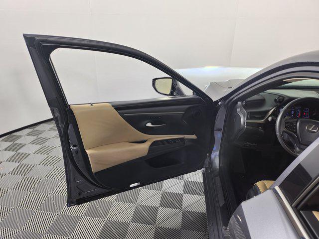 used 2021 Lexus ES 350 car, priced at $34,900