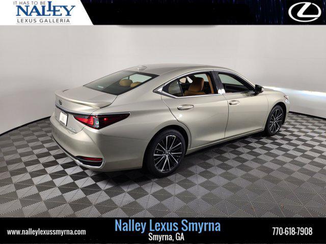 new 2025 Lexus ES 300h car, priced at $50,364