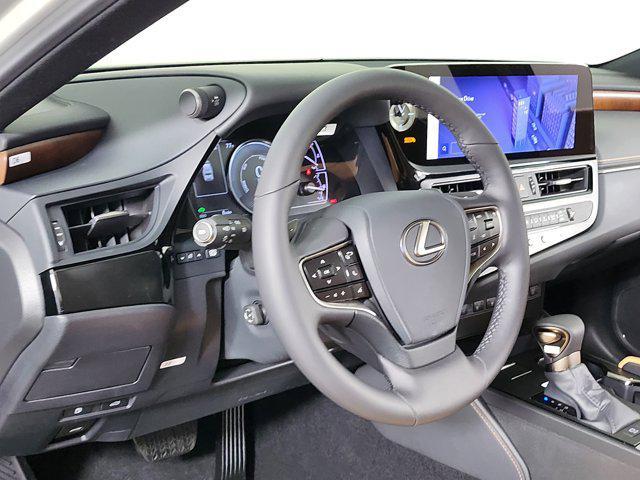new 2025 Lexus ES 300h car, priced at $50,364