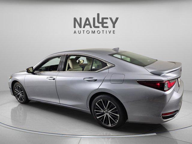 new 2025 Lexus ES 300h car, priced at $51,084