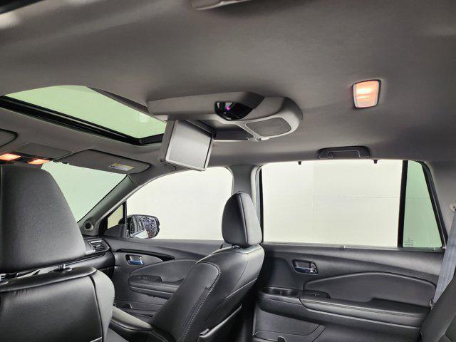 used 2021 Honda Pilot car, priced at $30,298