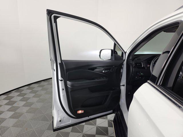 used 2021 Honda Pilot car, priced at $30,298