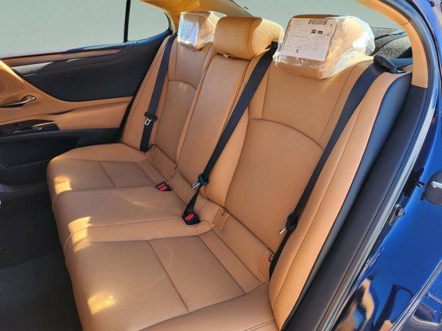 new 2025 Lexus ES 350 car, priced at $49,264