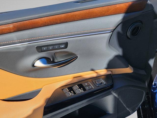 new 2025 Lexus ES 350 car, priced at $49,264