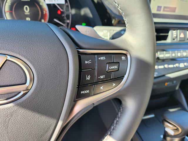 new 2025 Lexus ES 350 car, priced at $48,424