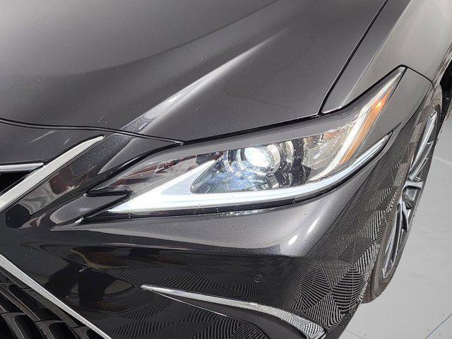 used 2025 Lexus ES 350 car, priced at $43,961
