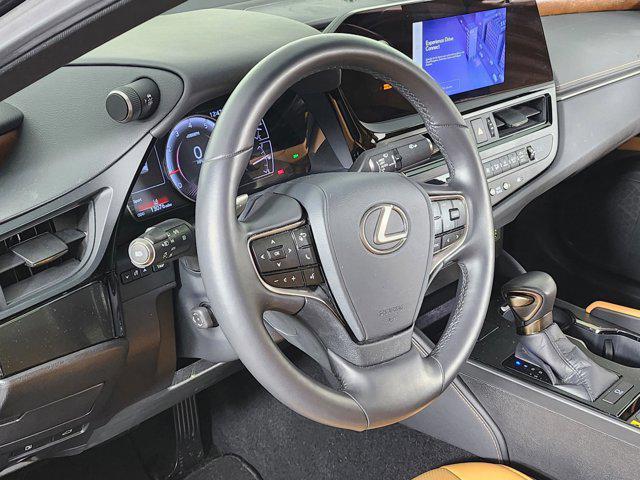 used 2025 Lexus ES 350 car, priced at $43,961