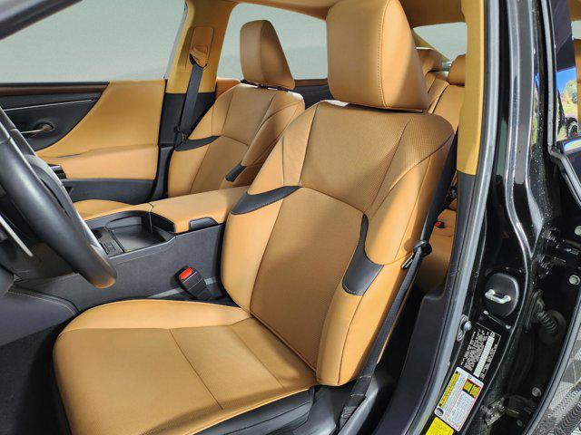 used 2025 Lexus ES 350 car, priced at $43,961