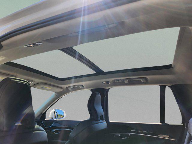 used 2019 Volvo XC90 car, priced at $26,617