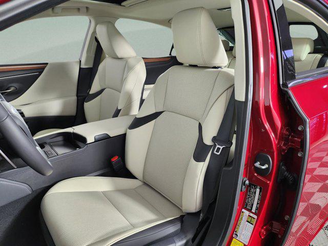 new 2025 Lexus ES 350 car, priced at $48,935