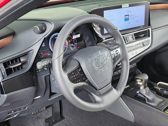 new 2025 Lexus ES 350 car, priced at $48,935