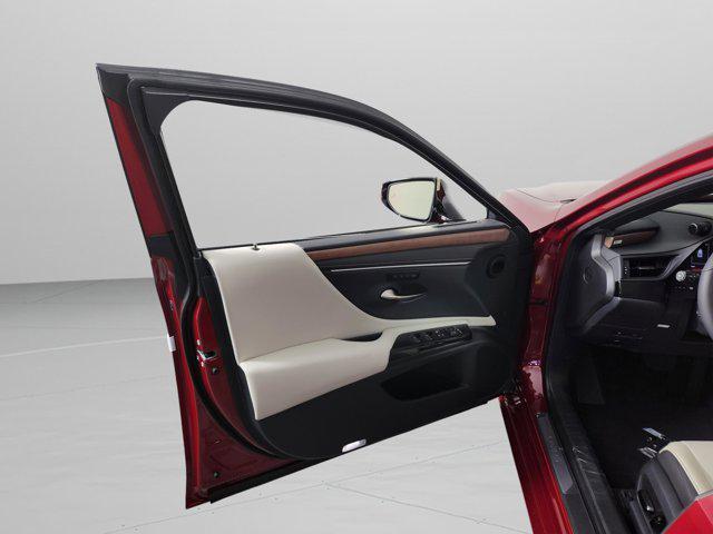 new 2025 Lexus ES 350 car, priced at $48,935