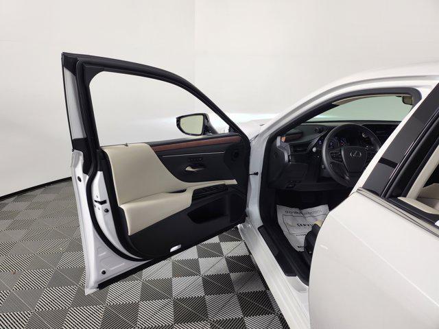 used 2024 Lexus ES 300h car, priced at $44,690