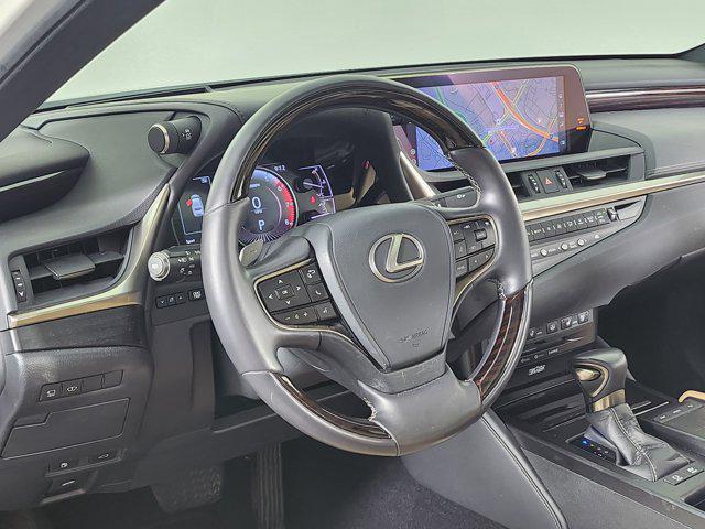 used 2021 Lexus ES 300h car, priced at $36,900