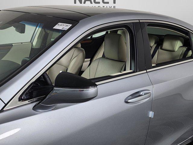 new 2025 Lexus ES 350 car, priced at $50,264