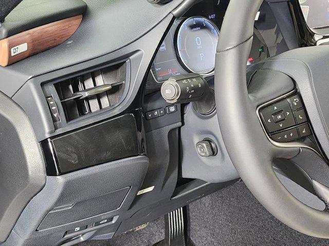 new 2025 Lexus ES 350 car, priced at $50,264