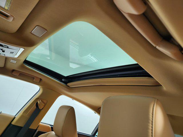 new 2025 Lexus ES 300h car, priced at $56,889