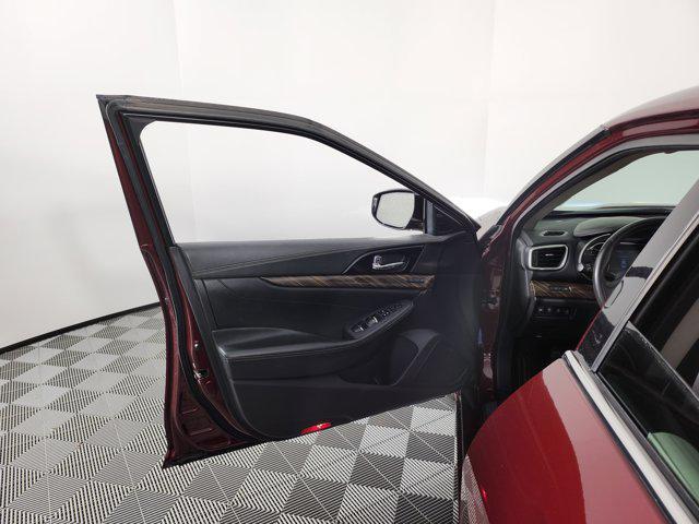used 2016 Nissan Maxima car, priced at $14,094