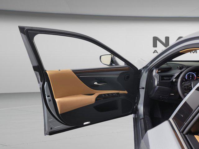 new 2025 Lexus ES 350 car, priced at $49,935