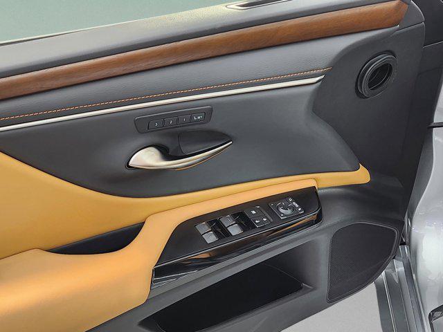 new 2025 Lexus ES 350 car, priced at $49,935