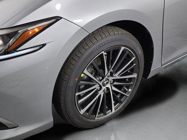 new 2025 Lexus ES 350 car, priced at $49,935