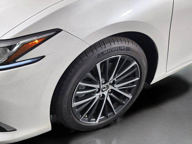 used 2023 Lexus ES 350 car, priced at $40,980