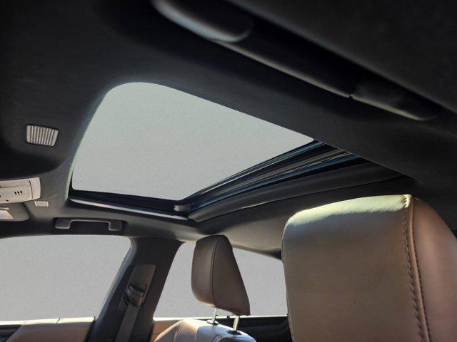 used 2022 Lexus ES 300h car, priced at $31,835