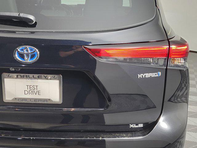 used 2023 Toyota Highlander Hybrid car, priced at $38,288