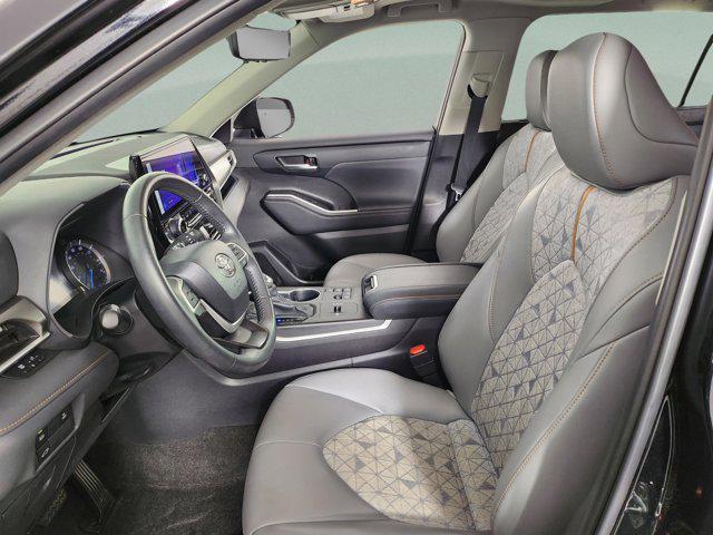 used 2023 Toyota Highlander Hybrid car, priced at $38,654