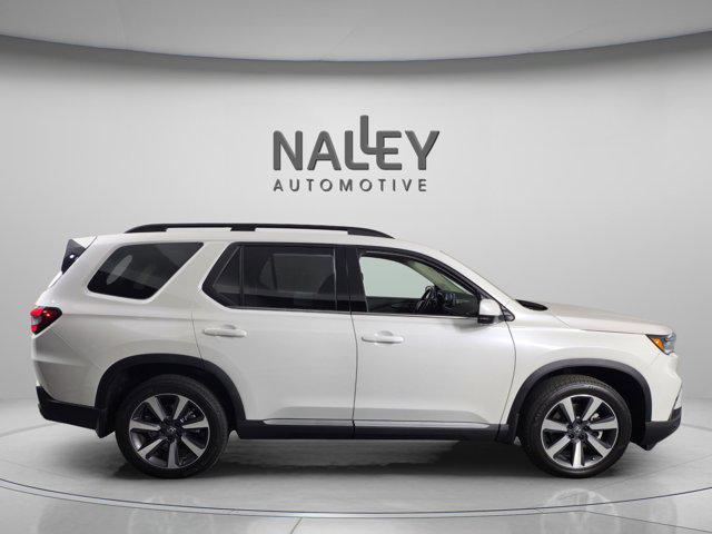 used 2025 Honda Pilot car, priced at $46,890