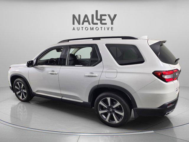 used 2025 Honda Pilot car, priced at $46,890