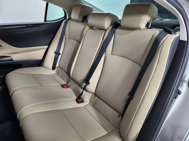 used 2021 Lexus ES 300h car, priced at $33,423