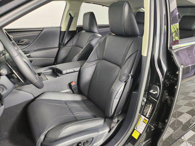 new 2025 Lexus ES 300h car, priced at $56,389