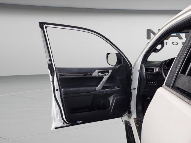 used 2023 Lexus GX 460 car, priced at $60,357