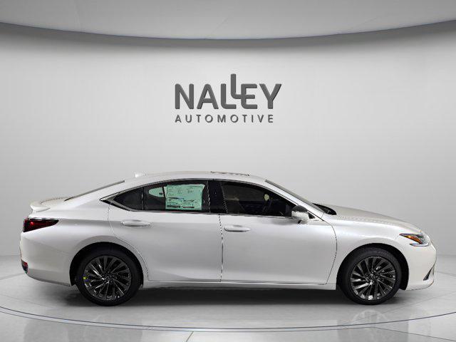 new 2025 Lexus ES 300h car, priced at $54,319