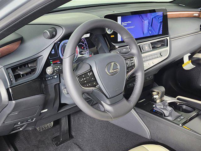 new 2025 Lexus ES 300h car, priced at $50,864