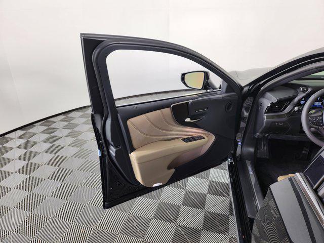 new 2025 Lexus LS 500 car, priced at $83,415