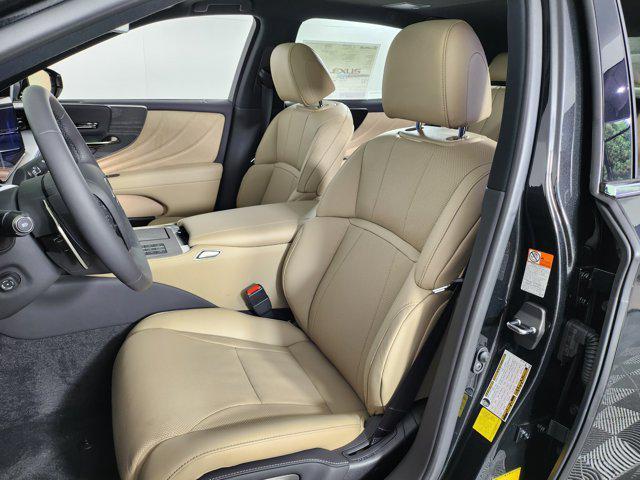 new 2025 Lexus LS 500 car, priced at $83,415