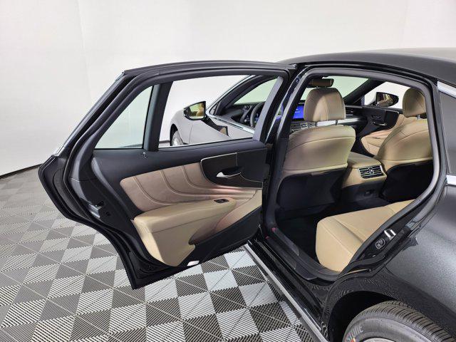 new 2025 Lexus LS 500 car, priced at $83,415