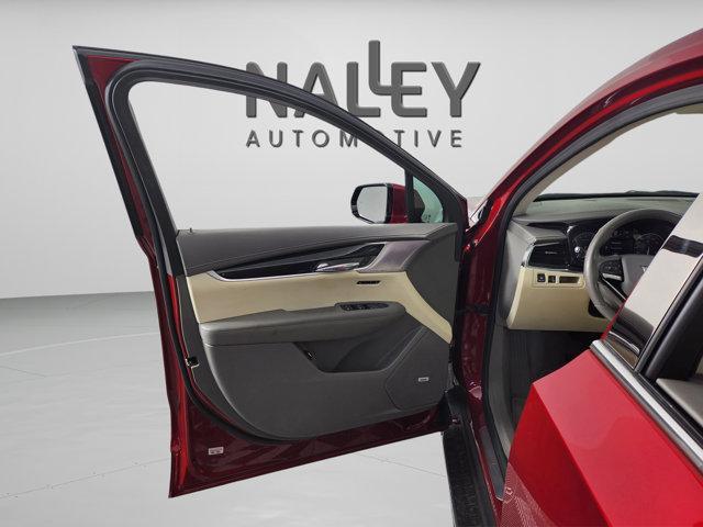 used 2023 Cadillac XT6 car, priced at $40,590