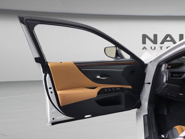 new 2025 Lexus ES 350 car, priced at $50,264