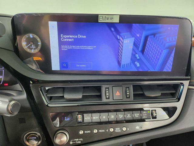 new 2025 Lexus ES 300h car, priced at $50,364